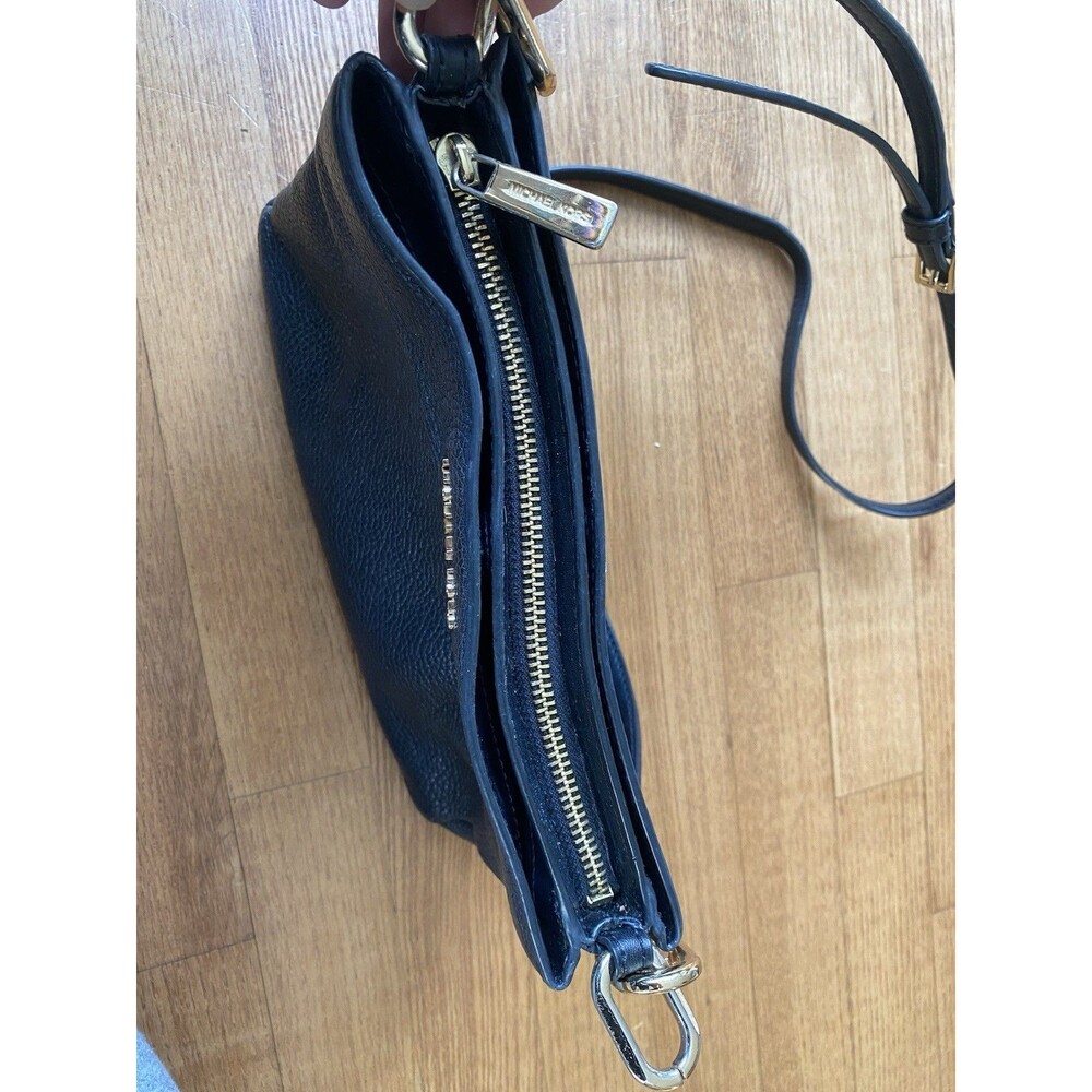 Michael Kors Trisha Triple Compartment Shoulder Crossbody Bag MK Signature/Solid - Picture 5 of 9